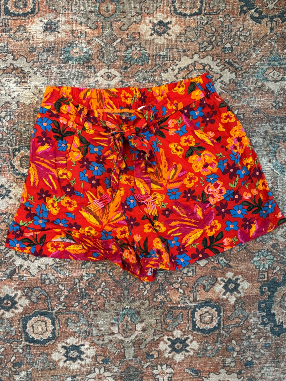 C&C California Red Floral Tie-Waist Women’s Linen Size 10 high waisted shorts